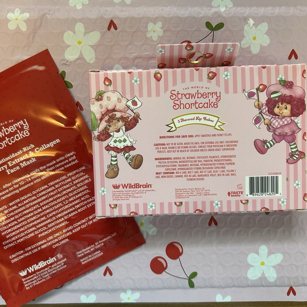 NIB Strawberry Shortcake Sheet Face Mask & Flavored Lip Balm Gift Set - Picture 2 of 5